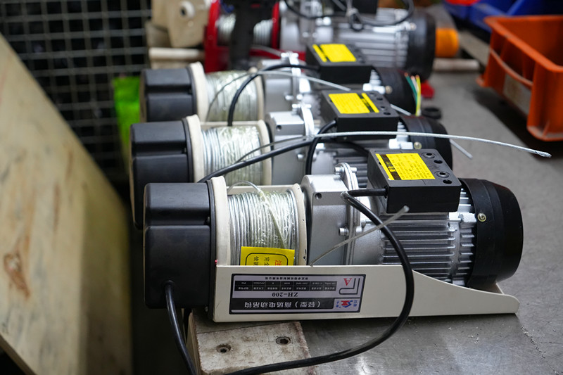 中庭電動(dòng)吊鉤鉤體變形的處理方